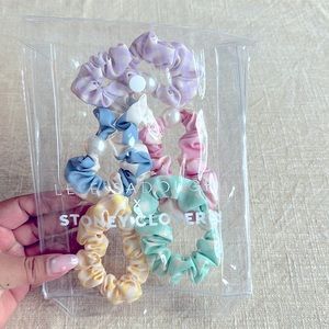 Stoney Clover Lane x Lele Sadoughi scrunchies 🌸